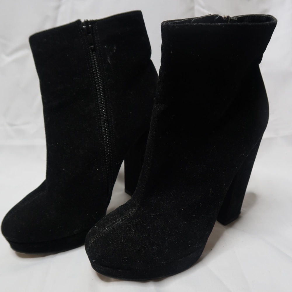 Classy Velvet Black Booties
